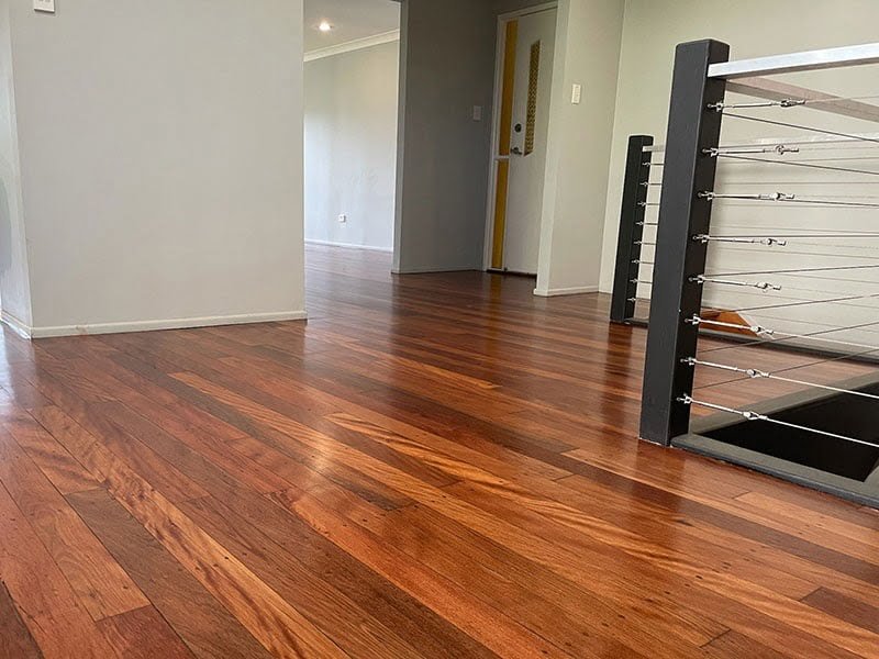 Best practices professionals use for furniture polishing